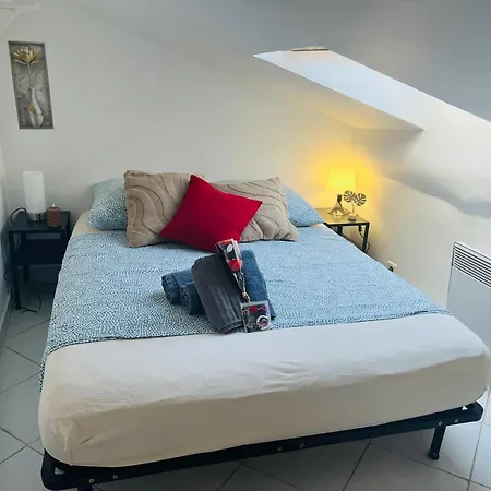 Evasion Romantique Sous Les Toits Au Coeur Du Vieux Apartament